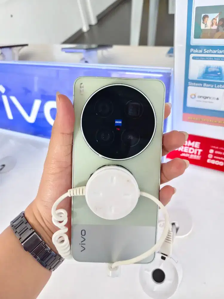 KREDIT CICILAN 0% cukup KTP saja
READY VIVO X300 ULTRA 1TB NEW