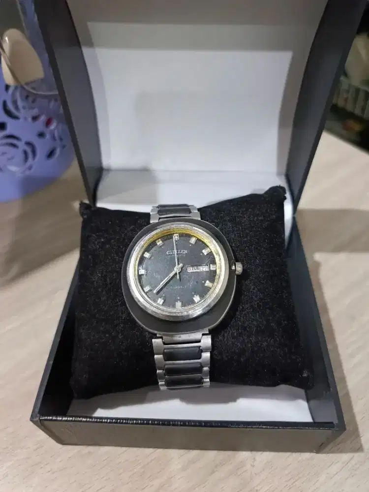 Jam tangan citizen UFO