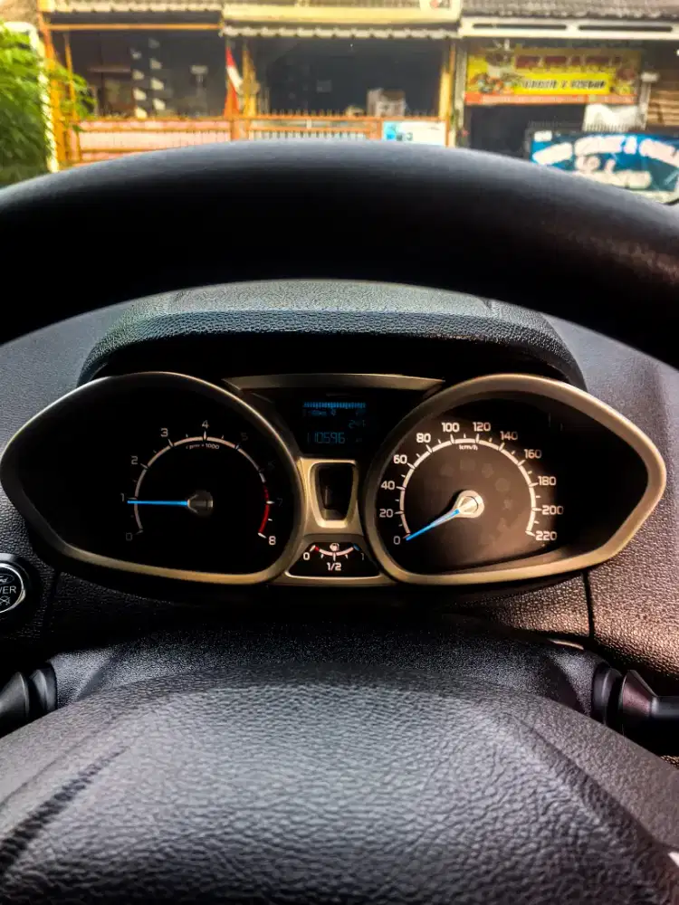 Tipe Tertinggi Ford Ecosport Titanium Manual 2014 Oranye Orange