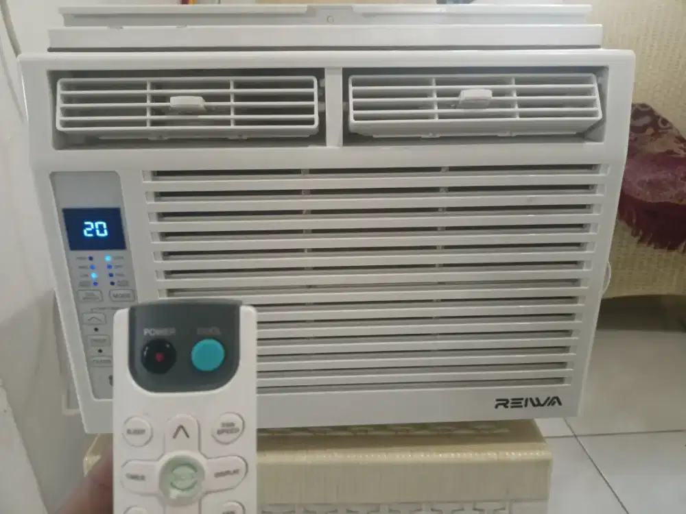 Ac reiwa 1/2 pk baru 9 bulan