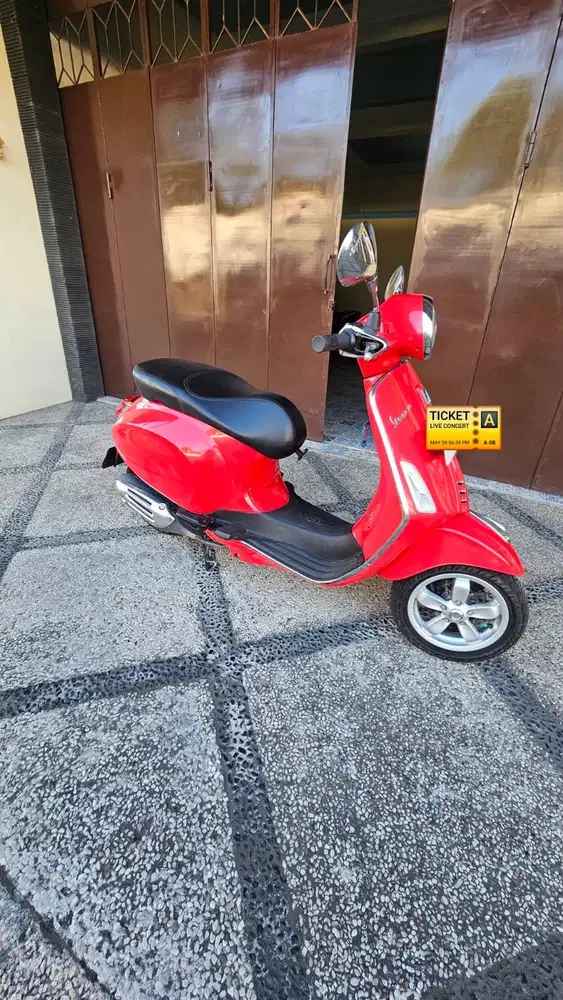 Vespa Primavera 2017 Barang Simpanan