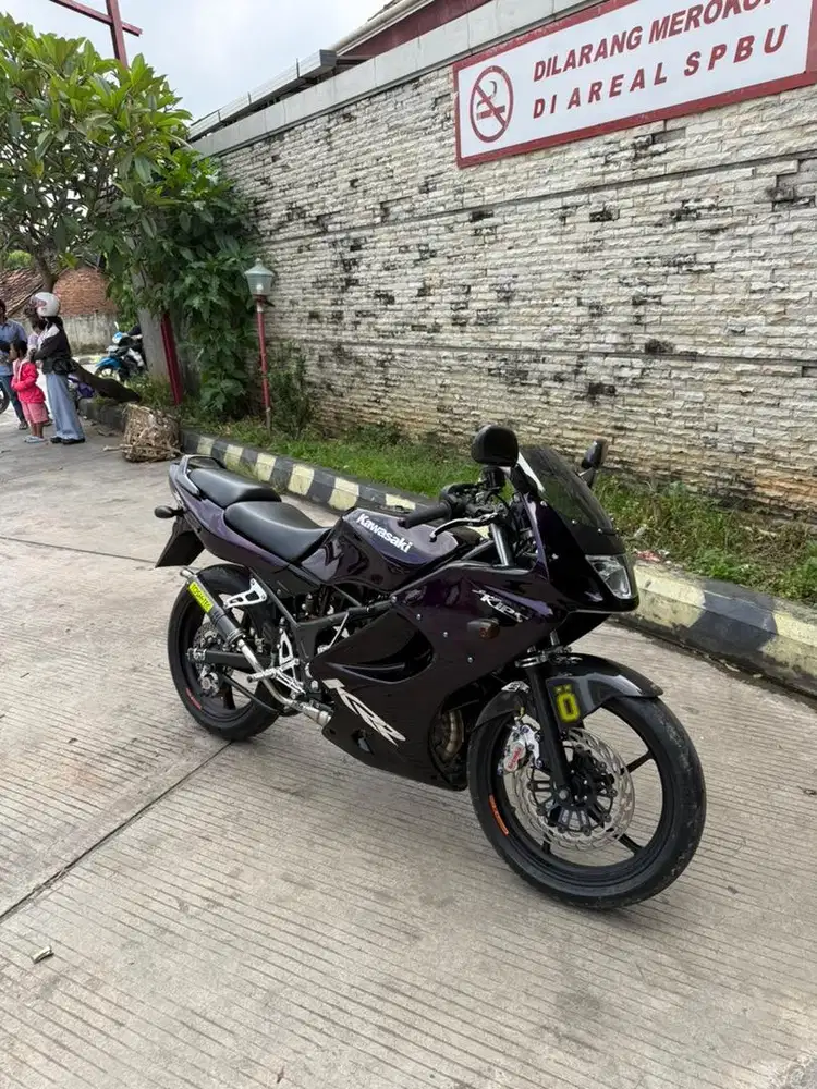 Ninja rr cbu 2005 (full spec)