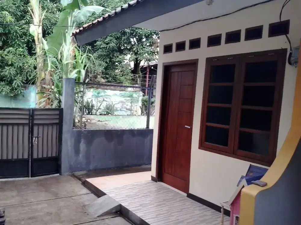 Rumah kontrakan dekat stasiun KRL Univ Pancasila Lenteng Agung