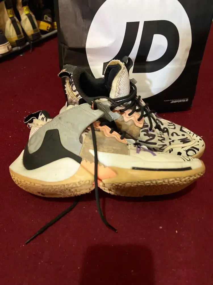 Sepatu basket jordan