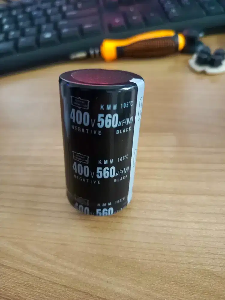 Kapasitor elco baru 400v 560uf