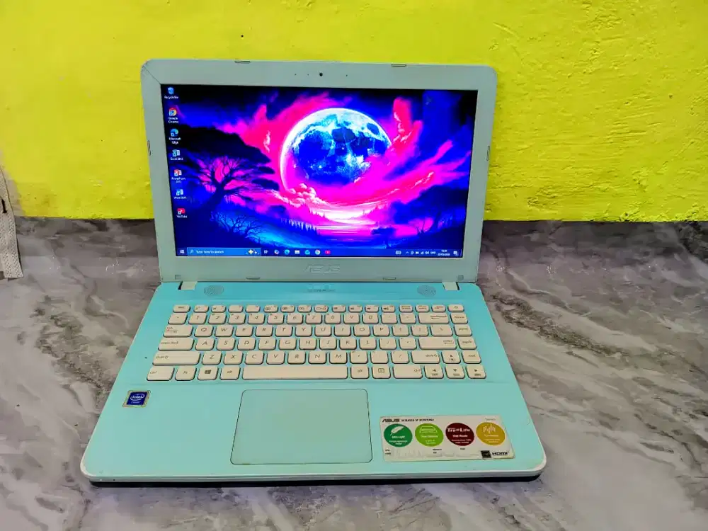 Laptop Asus ram 4gb cakep siap pakai