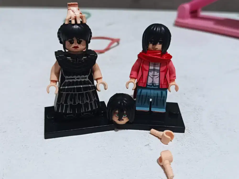Lego KW Wednesday+Mikasa