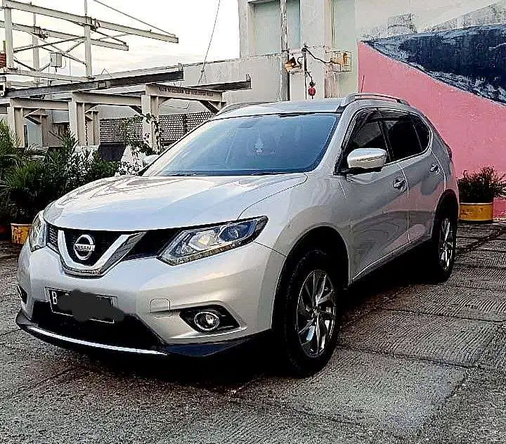 Nissan X-Trail 2016 Bensin silver harga nett cash