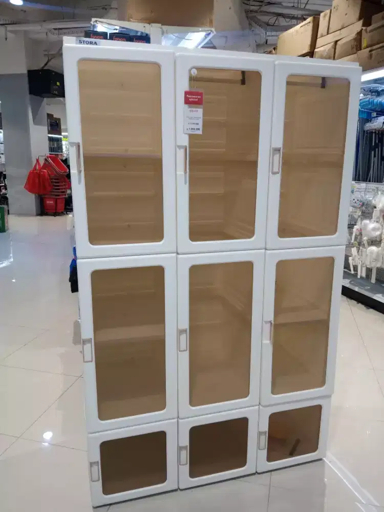 Lemari pakaian lipat transparan