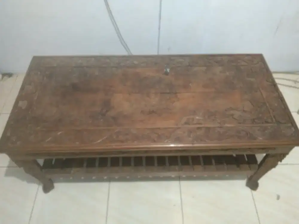 Meja ukir jati asli