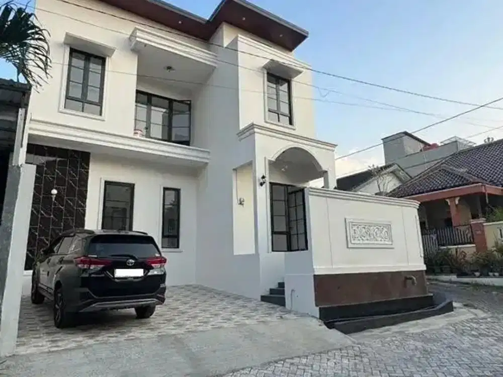 Rumah Mewah HOOK 2 Lantai di Manyaran, Dekat Tol & Bandara Semarang