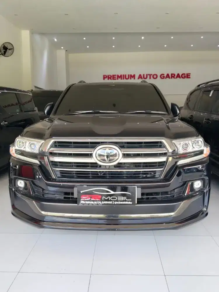 LANDCRUISER VXR 2018