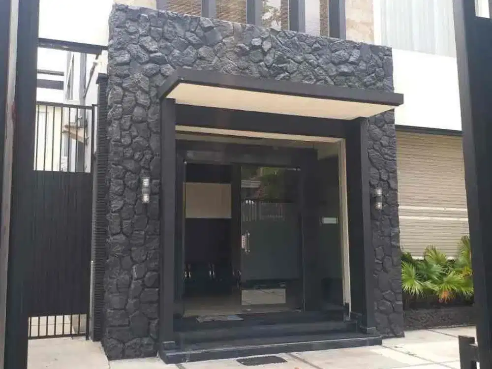 Dijual Kantor di Jalan Sriwijaya