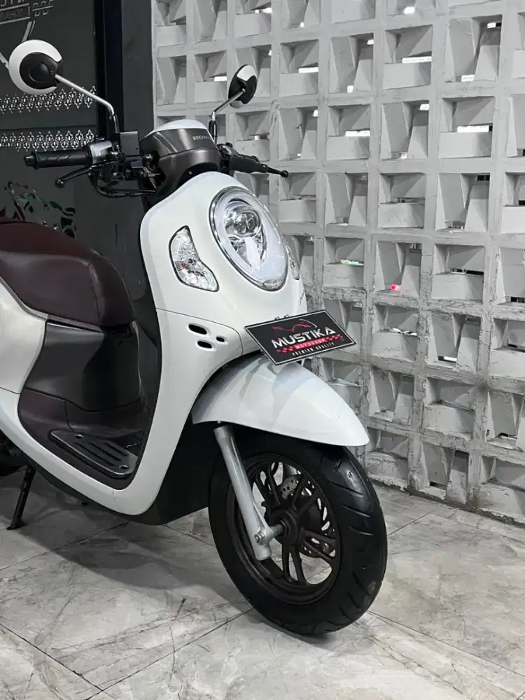 HONDA SCOOPY PRESTIGE KEYLESS 2022 - Chintia Mustika