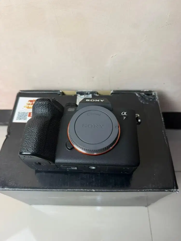 Sony A7IV Body Only Fullshet Box Mulus Lengkap