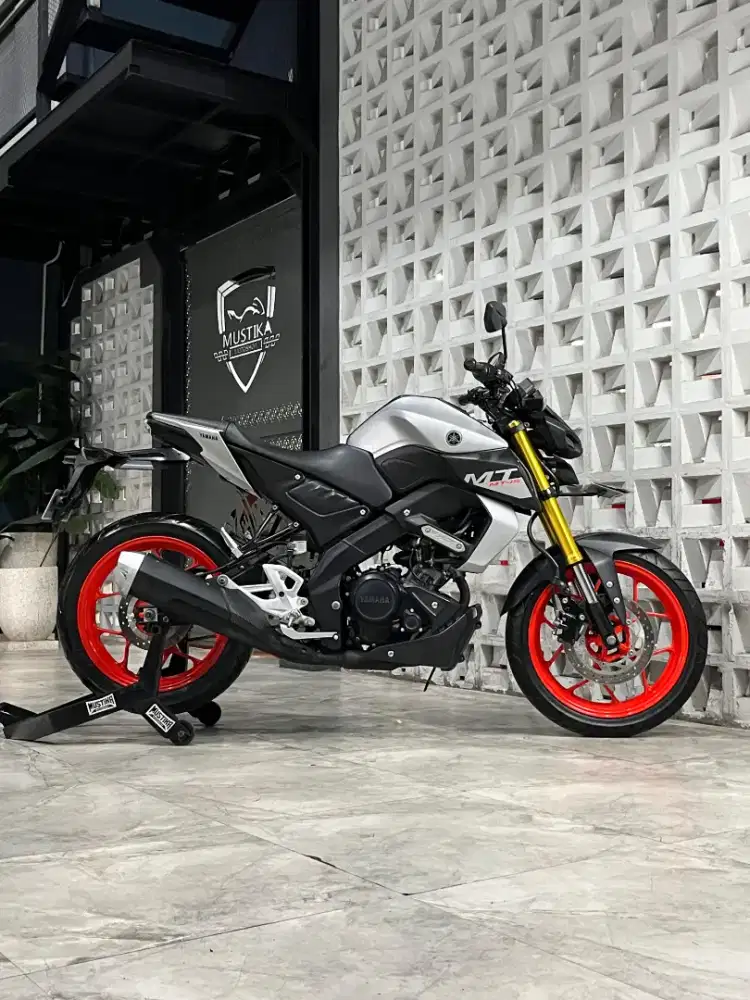 YAMAHA MT15 2019 - Chintia Mustika