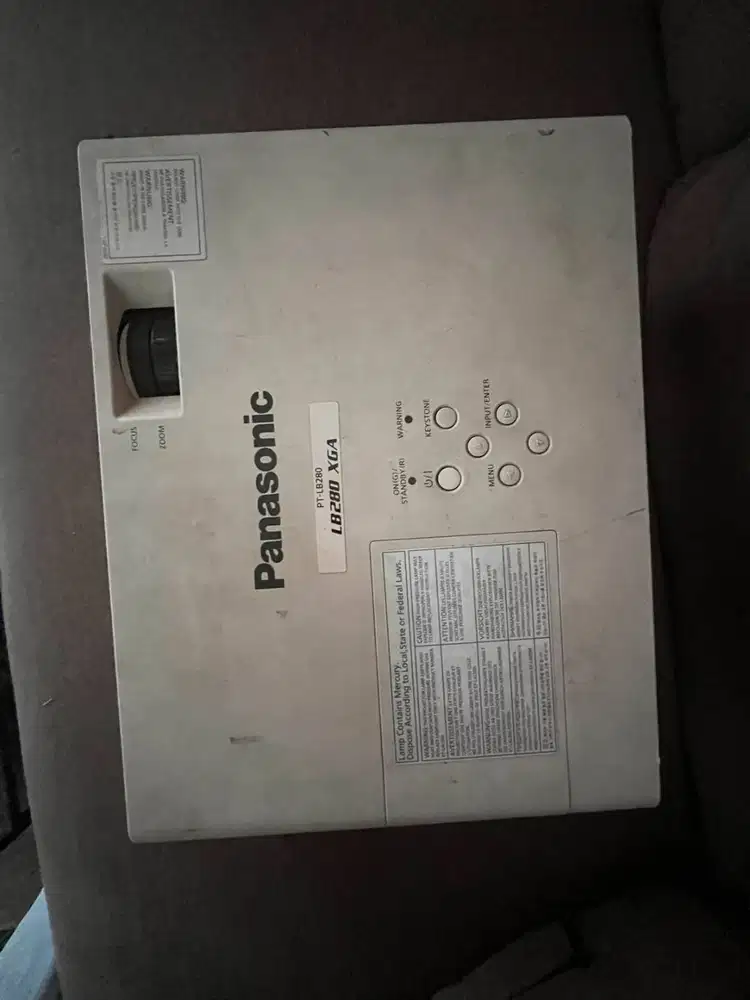 Dijual Proyektor Panasonic PT-LB280 Resolusi XGA (1024x768)