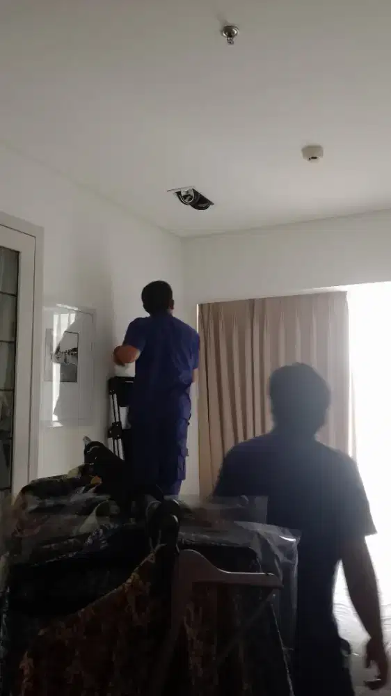 Dibutuhkan Asisten Rumah Tangga