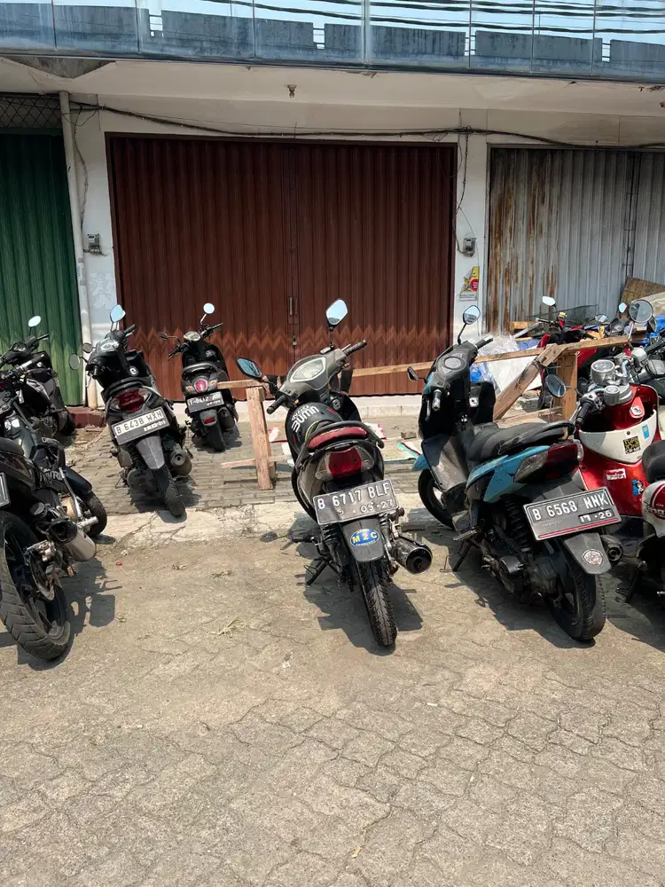 Ruko 3 Lantai disewakan di area strategis Ciputat