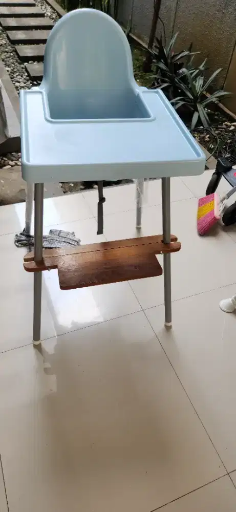 Kursi makan baby chair ikea termasuk penyangga kaki