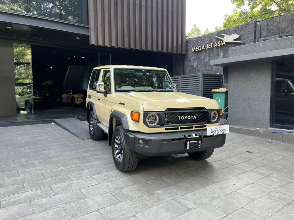 Toyota Land Cruiser 70 LX 3DR NIK 2026