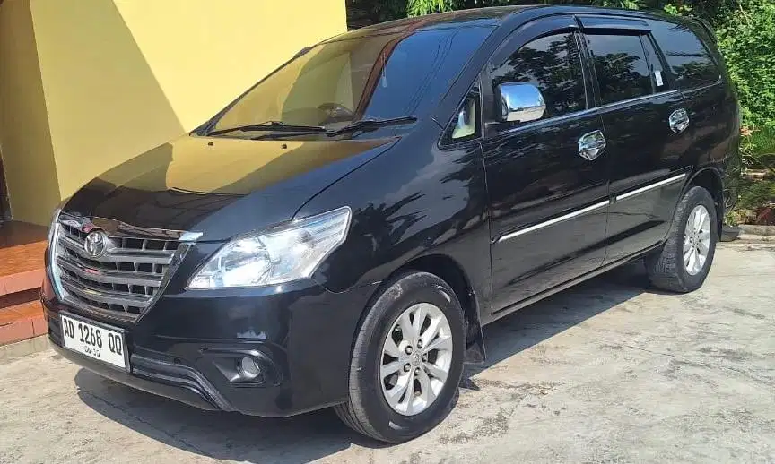 Dijual Toyota Kijang Innova G Bensin MT 2013