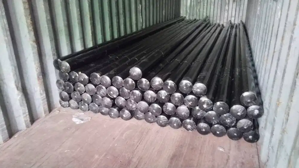 Fiber Optik dan tiang