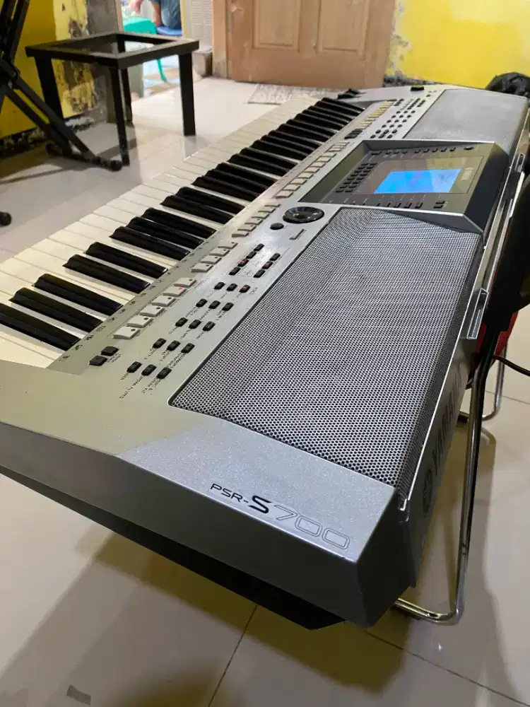 Keyboard Yamaha PSR S700