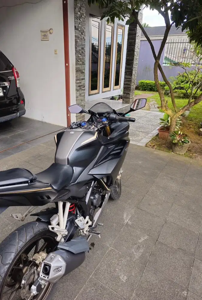 Jual motor Honda Cbr tahun 2024,bonus knalpot racing