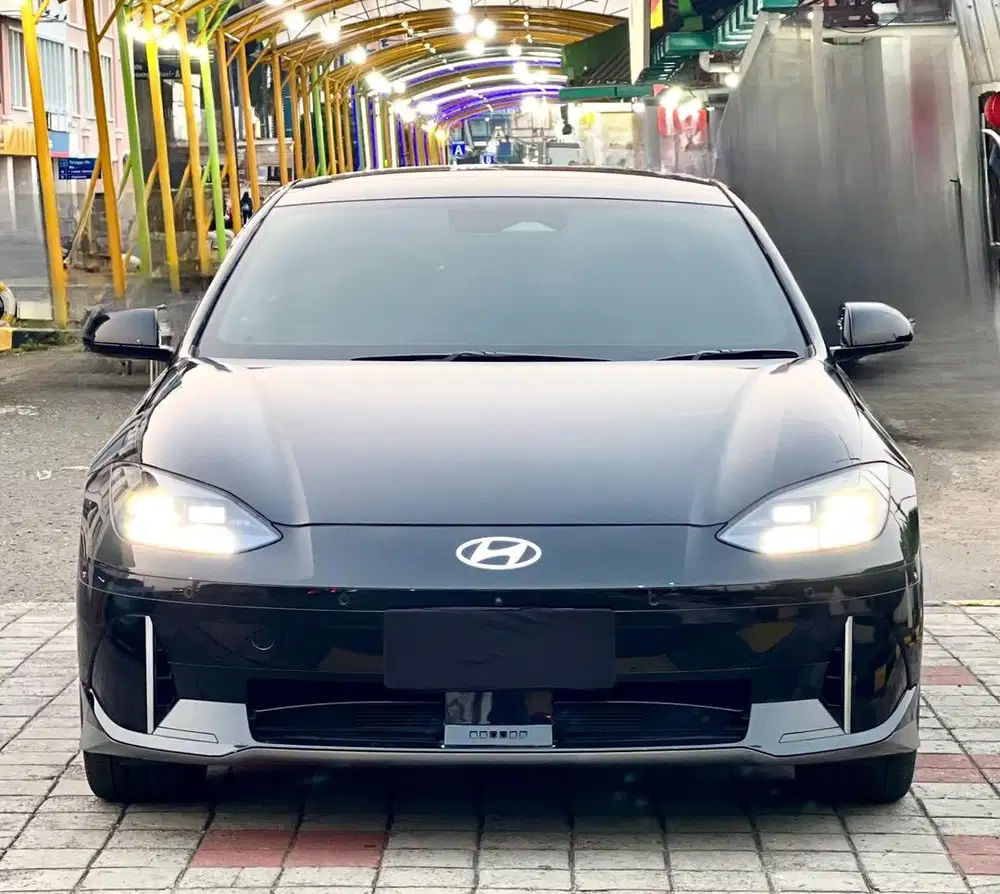 Hyundai Ioniq 6 Signature AWD 2023 Km 16rb Like New
