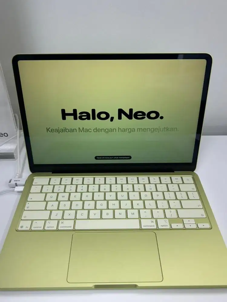 MACBOOK NEO 256GB