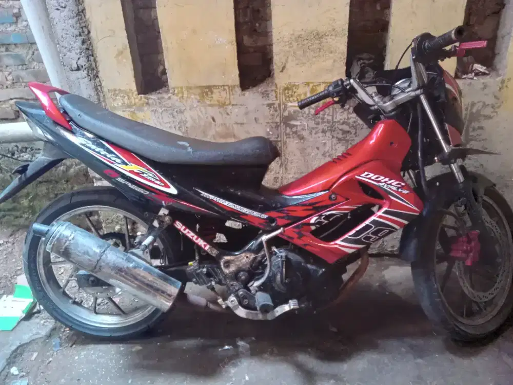 Suzuki satria f