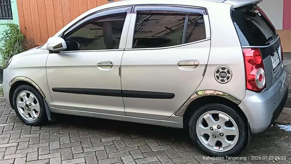 Kia Picanto 2010 Bensin