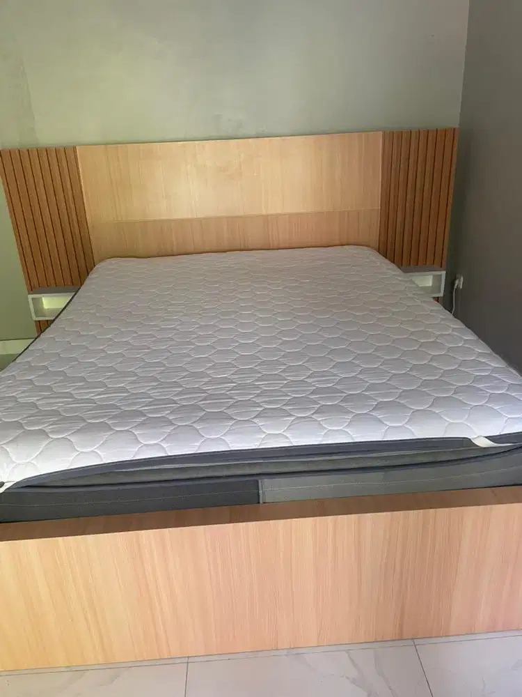 Kasur + Dipan 160x200
