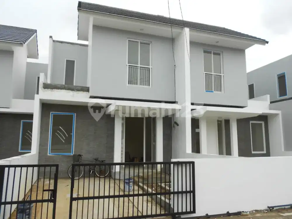 Rumah LT: 84,(6X14), LB: 65, 2Lt, 2Kt,2Km,, HGB , di Taman Surya 5, Jakarta Barat (Pau)