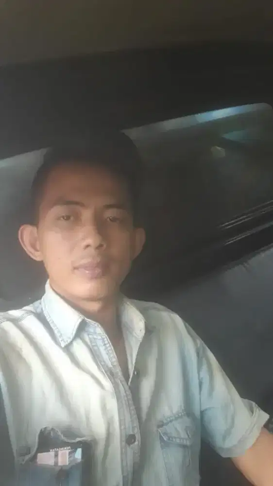 Sy supir. Btuh Krjaan ap aj yg penting halal.