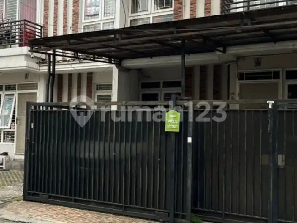 Rumah LT: 72 (6X12), LB:65, 2 lt, 3KT,3KM, SHM di Park Residence, Taman Surya 5, Jakarta Barat (JEL)