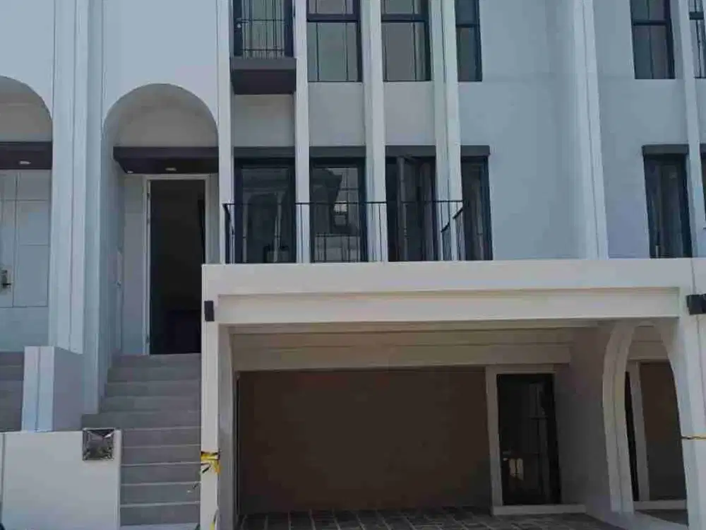 Dijual Rumah 3 Lantai Cluster Aether Greenwich Park Dekat Sportclub