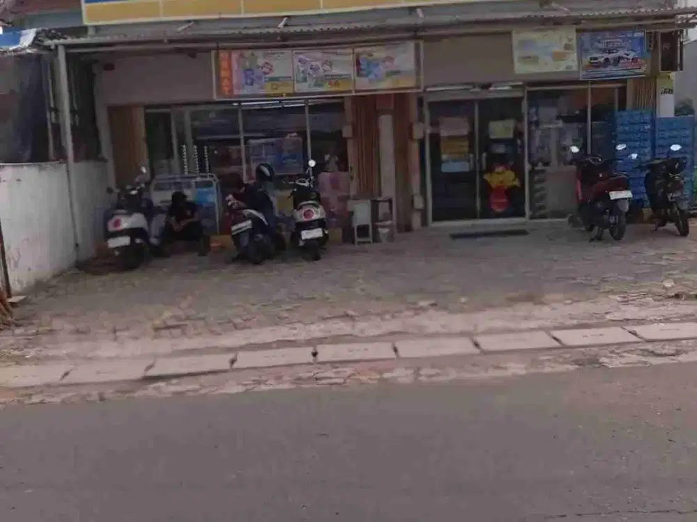 Dijual ruko di pinggir jl  lebar 11 meter saat ini sedang disewa oleh indomaret di sawangan lama