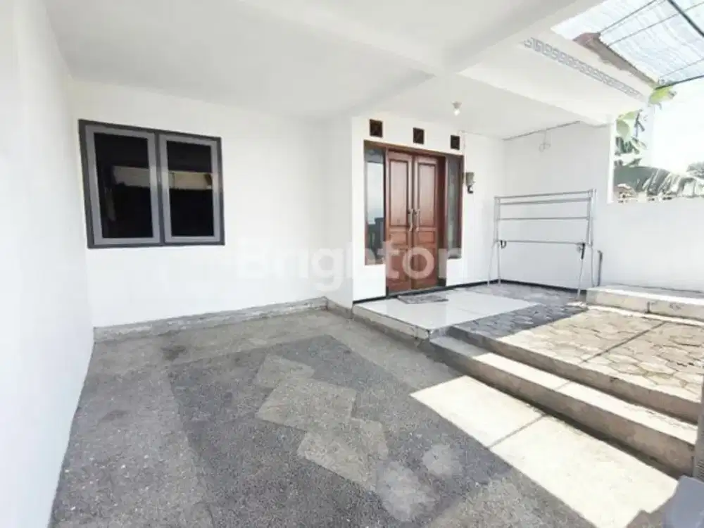 RUMAH 2 LANTAI Posisi HOOk