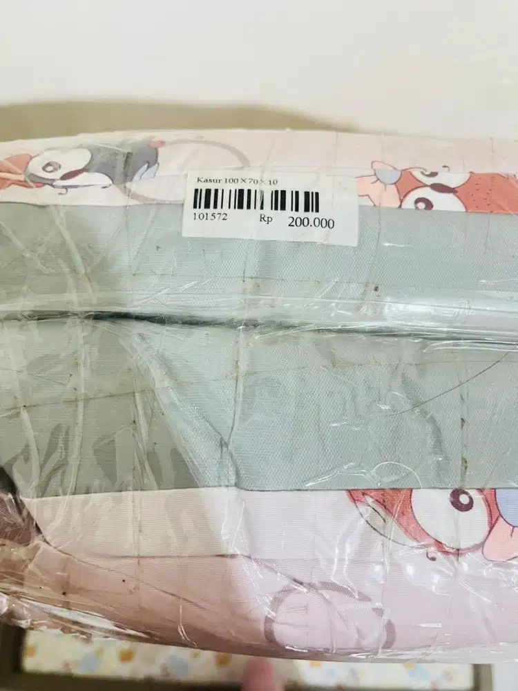Kasur bayi masih baru blom pernah di pake sama sekali