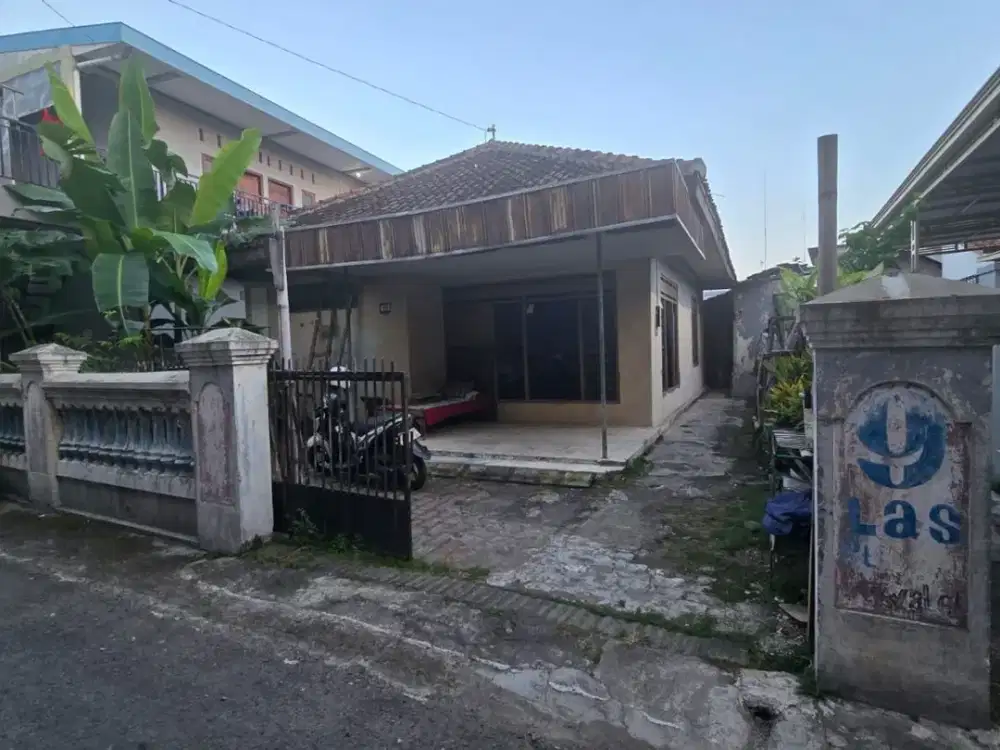 Rumah Hitung Tanah Strategis Dekat Jalan Sam Ratulangi, Manahan, Kerten, Laweyan, Solo