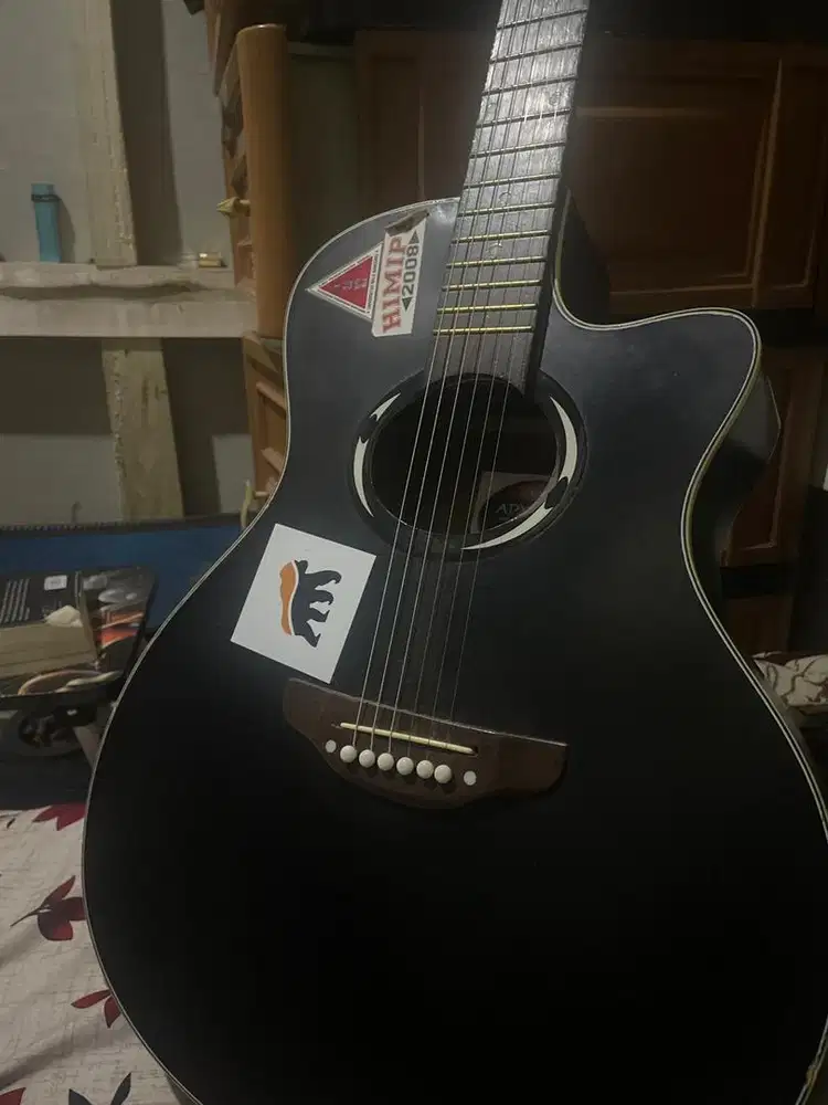GITAR BEKAS (pemakaian 3 bulan)