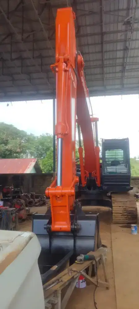 Dijual Hitachi Zaxis 210F