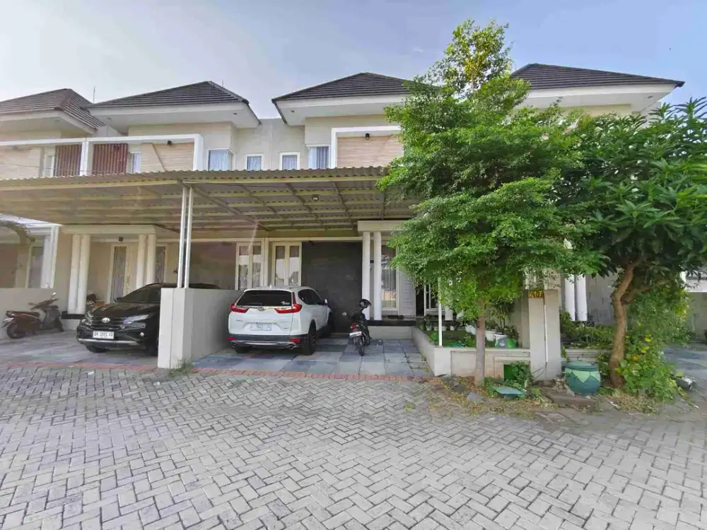 DI JUAL RUMAH

PERUM WISATA SEMANGGI K1 - 07
KEL. : WONOREJO 
KEC. : RUNGKUT 
KAB  : SURABAYA