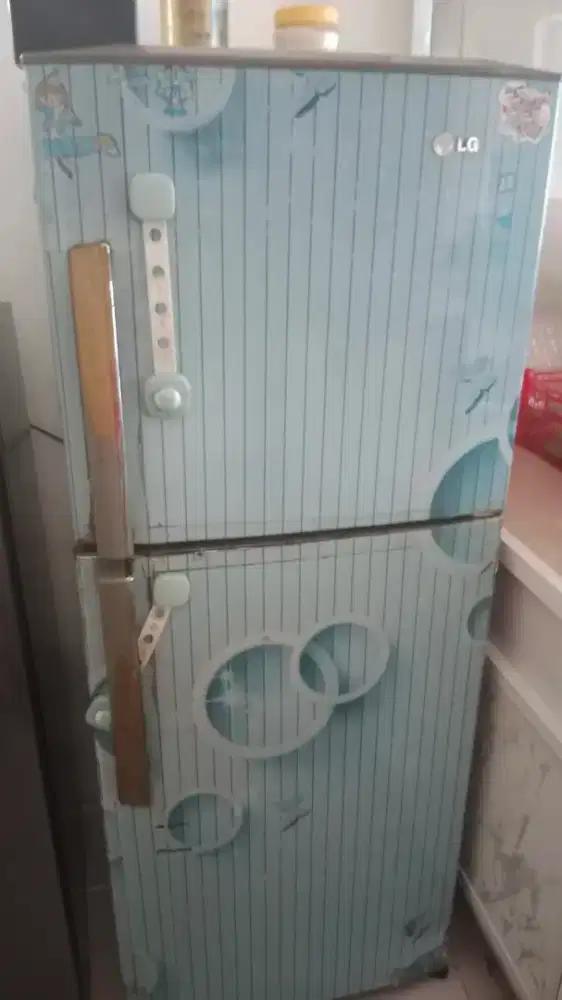 Dijual Kulkas 2pintu LG.