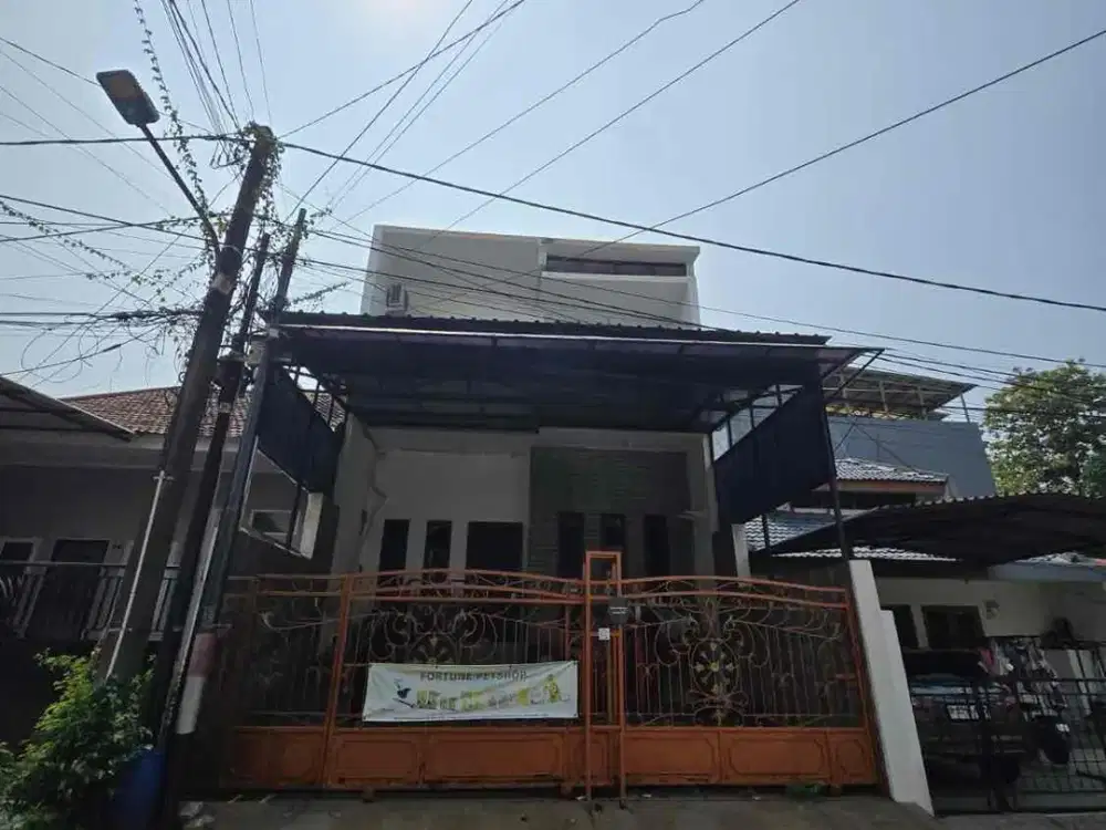 DISEWAKAN RUMAH KELAPA GADING