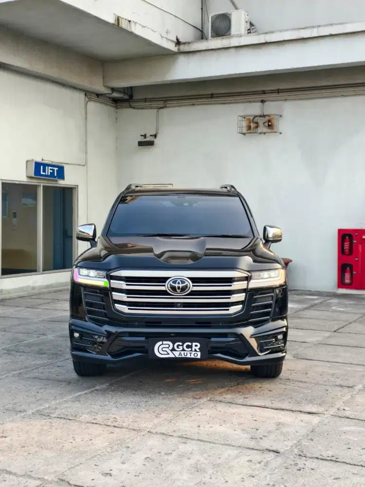 KM 13 RIBU RECORD! TOYOTA LAND CRUISER VRX VX-R 300 DIESEL NIK 2024