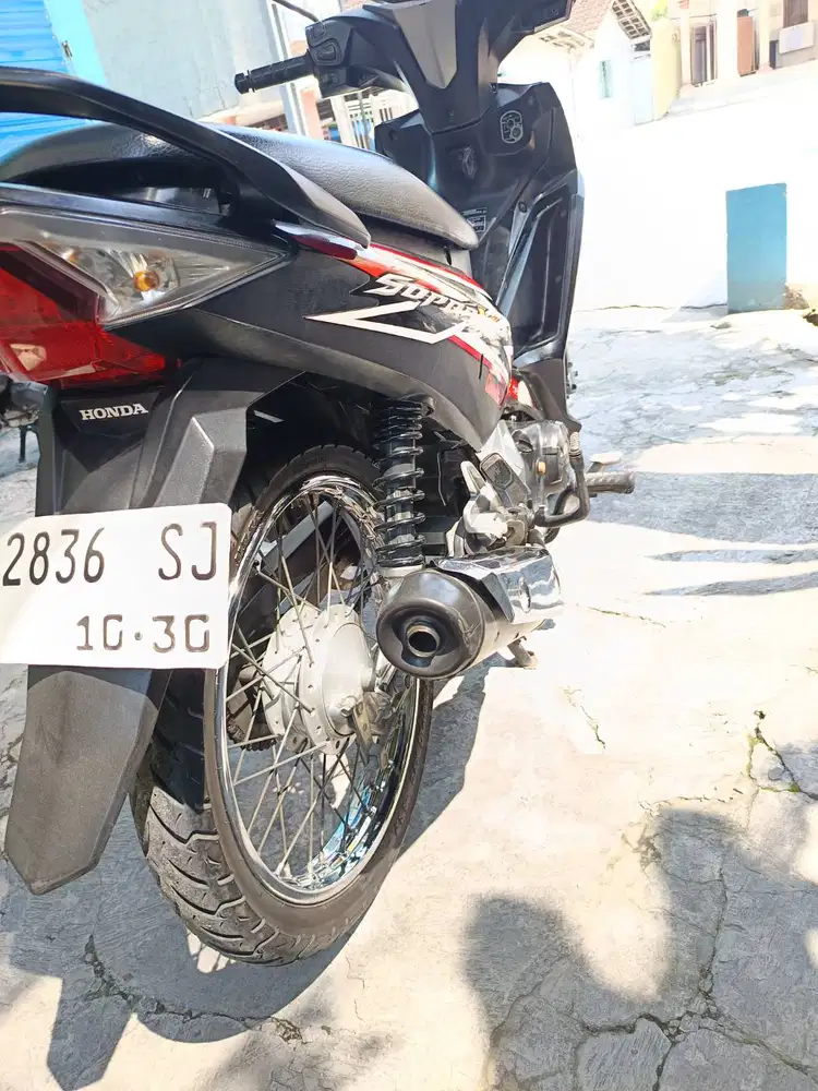 supra x 125 injeksi tahun 2015