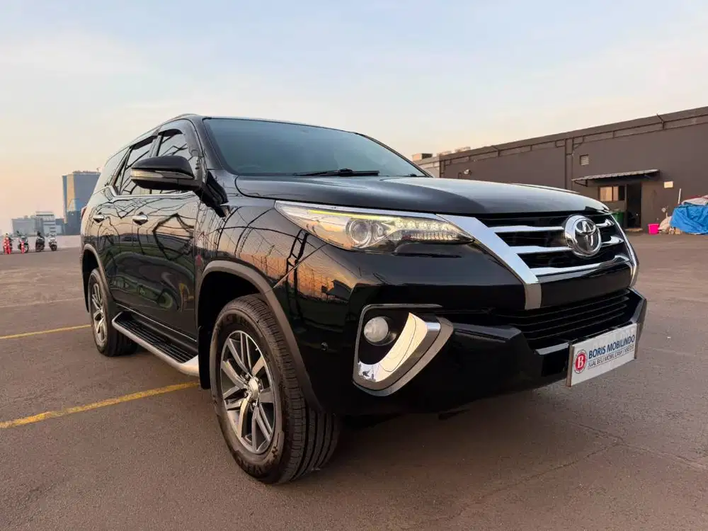 Fortuner VRZ 2018 Hitam 2017 Toyota Automatic 4x2 Diesel Solar 4x4 AT